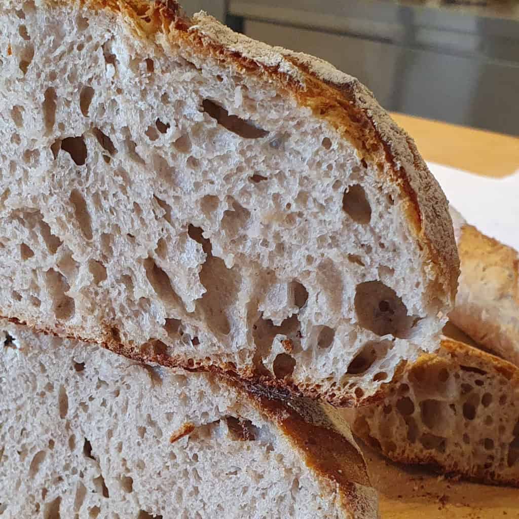 Mie d'un pain au levain